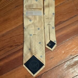 Michael Kors Yellow Blue Patterned Men's Tie - 100% Silk